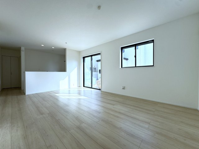 明石市魚住町西岡新築戸建C号棟の居間・リビング