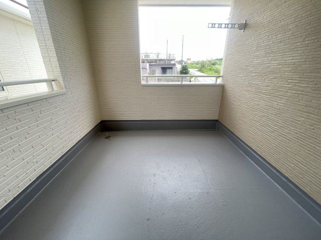 南城市大里稲嶺（全3棟）ラスト3号棟のバルコニー|3号棟　インナーバルコニー♪（2階ホールより出入り可）