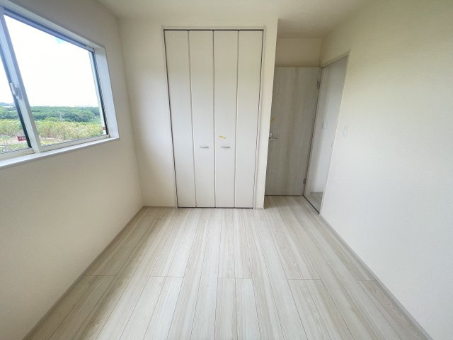 南城市大里稲嶺（全3棟）ラスト3号棟の洋室|3号棟　洋室5.3帖＋CL付き♪