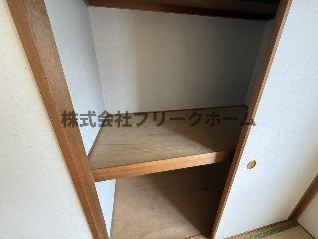三鷹市下連雀３丁目のタウンの収納