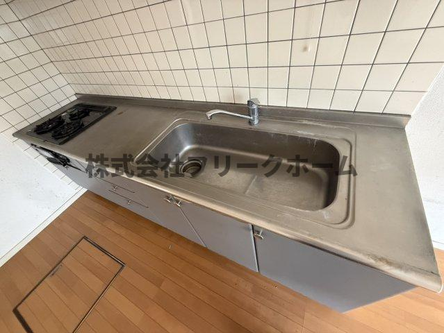 三鷹市下連雀３丁目のタウンのキッチン