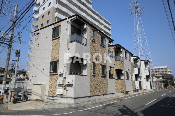 エムグランツ箱崎東の外観
