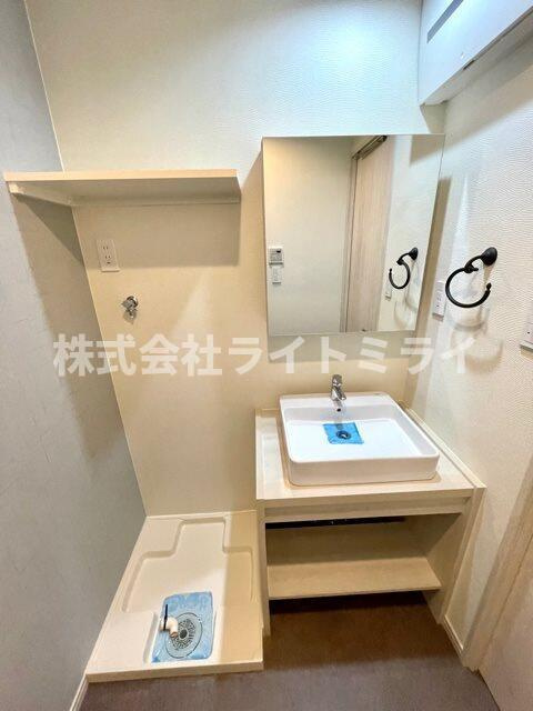 レジディア目白の洗面所| 
