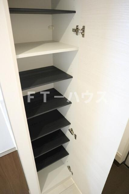 湊町ウッドヴィレッジの収納