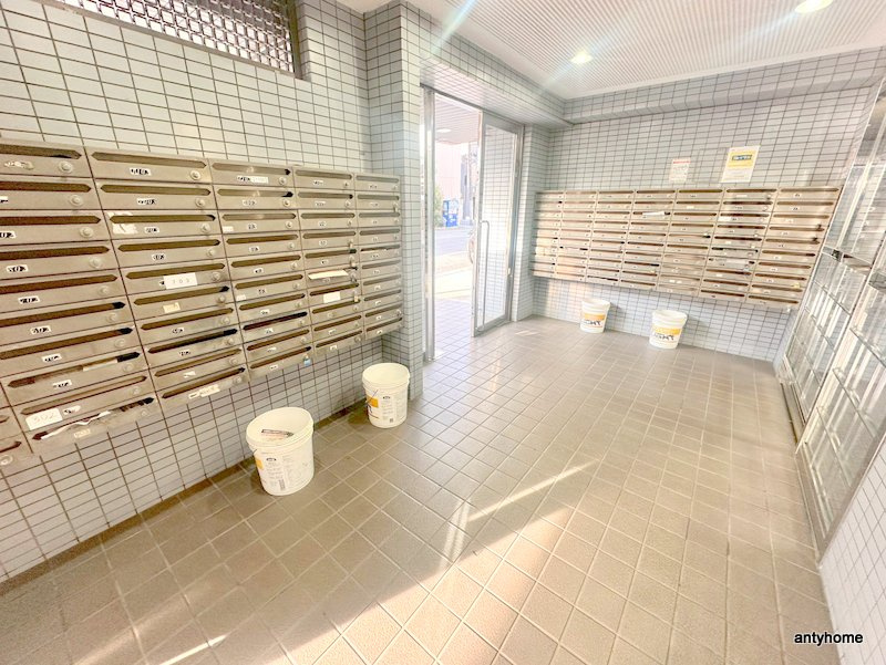 大国町池田マンションのロビー
