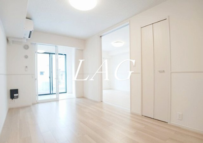 【居間・リビング】 | ビオレタＡ | 洋室のお部屋です。（同仕様です。）