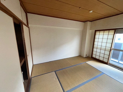 【和室】 | 千里山田グリーンハイツ壱号棟 | エイブル売買事業部では、箕面市・豊中市・吹田市・池田市・茨木市・高槻市の北摂エリア全域で、物件のご紹介を致しております。北摂エリアにて購入物件をお探しの際は、当社までお問合せ下さいませ。