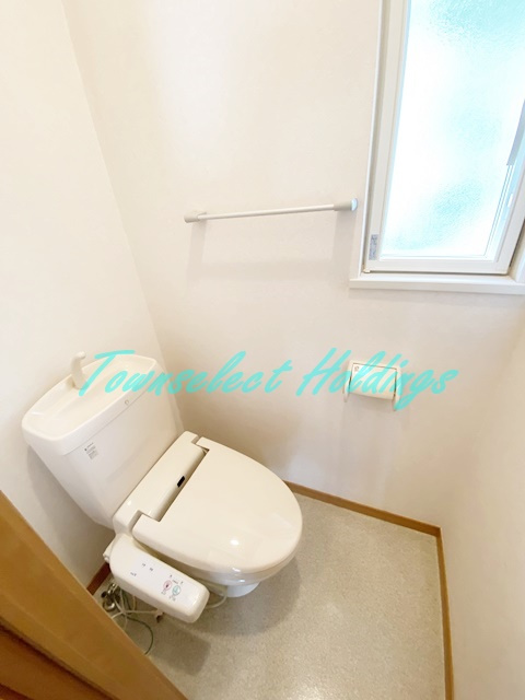 鎌倉市小町２丁目のアパートのトイレ|清潔感のあるトイレです