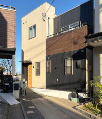 【外観】 | 吹田市山田西１丁目中古戸建 | 物件を比較検討したいお客様には、「物件比較見学プラン」をご用意しております。こちらの物件だけでなく、お客様の希望に沿った物件を、いくつかまとめてご案内させて頂きます。