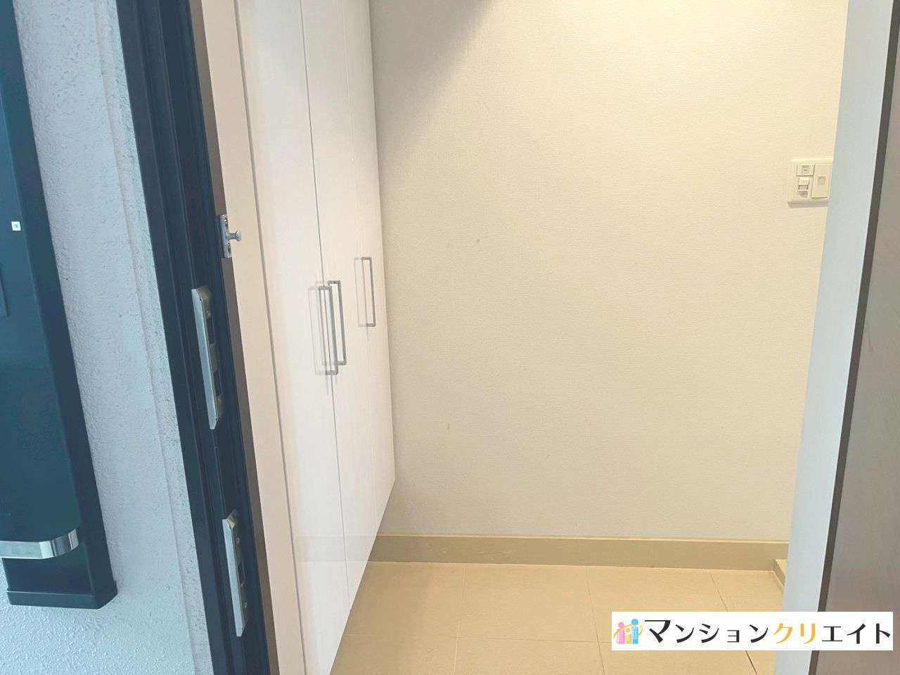 プレミスト大手さくら通りの玄関|内玄関です