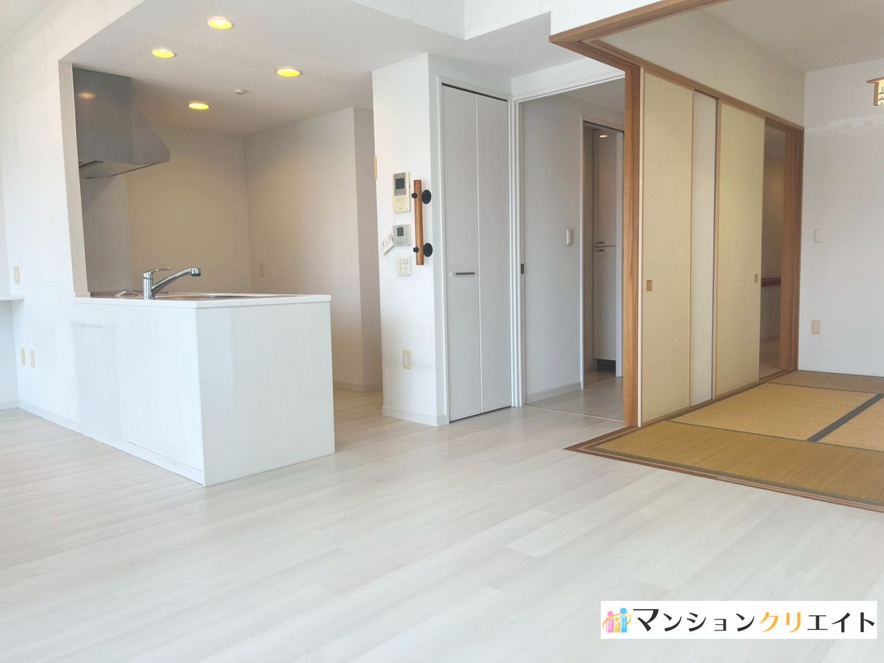 プレミスト大手さくら通りの居間・リビング|LDK約18.8帖