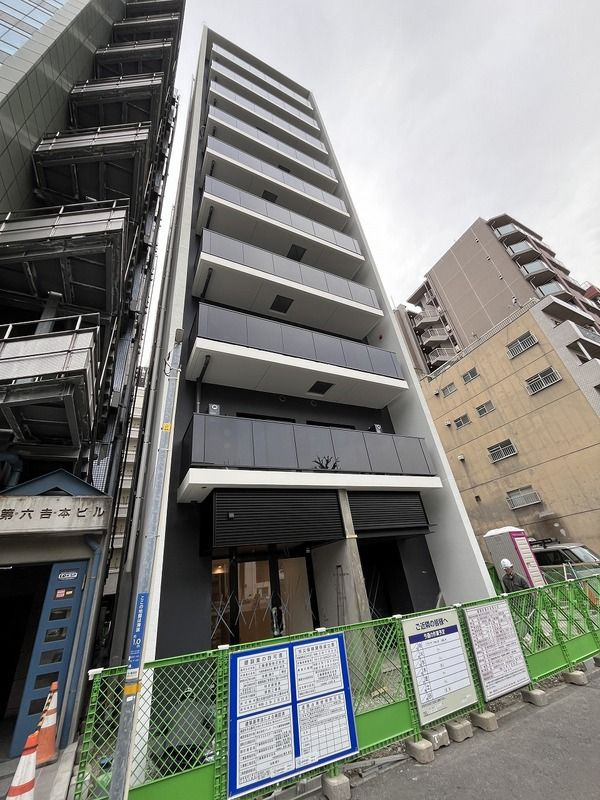 横浜市中区長者町４丁目の賃貸マンションの外観