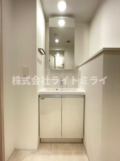 ドゥーエ王子神谷の独立洗面台| 