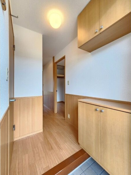 ドルフ弐番館の玄関