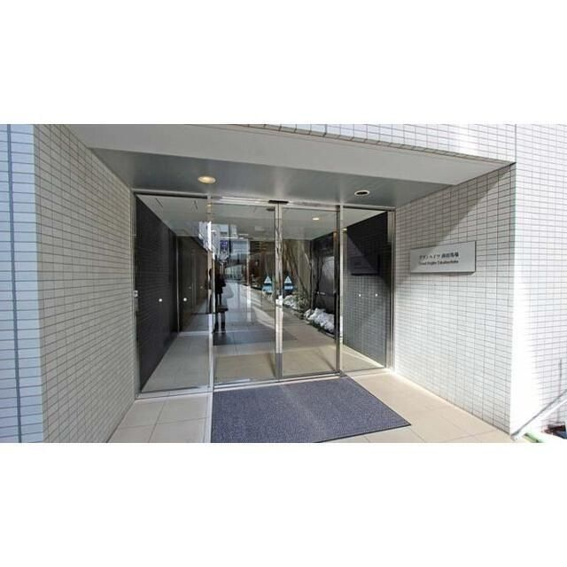 グランハイツ高田馬場のエントランス