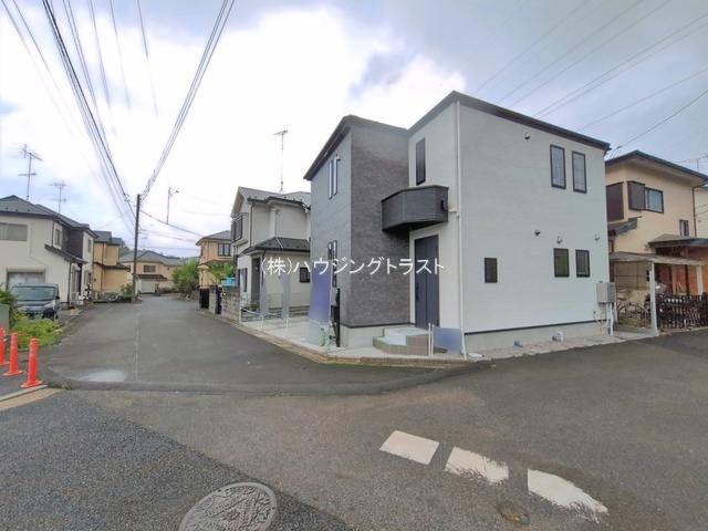 仲介手数料無料　所沢市荒幡・新築全1棟の前面道路含む現地写真