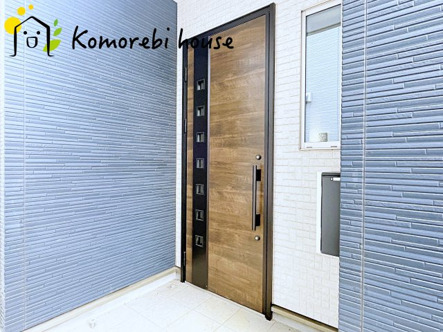 鴻巣市北新宿　3期4号棟　中古戸建の玄関|26.7.13　撮影済み
