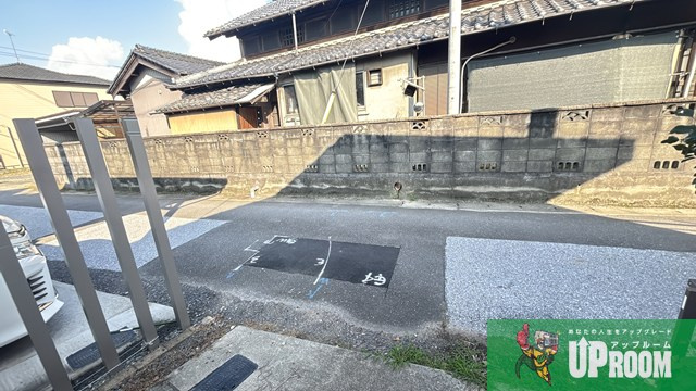 一宮市丹陽町九日市場　戸建の駐車場