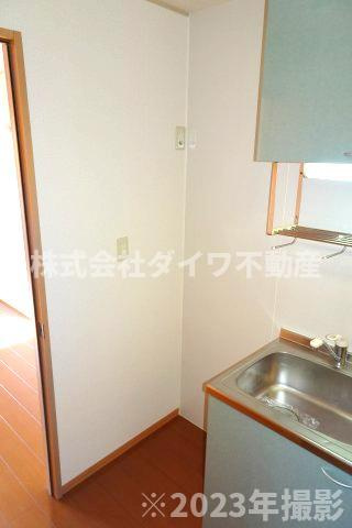 COZYCOURT東岡崎の内装|キッチン横スペース