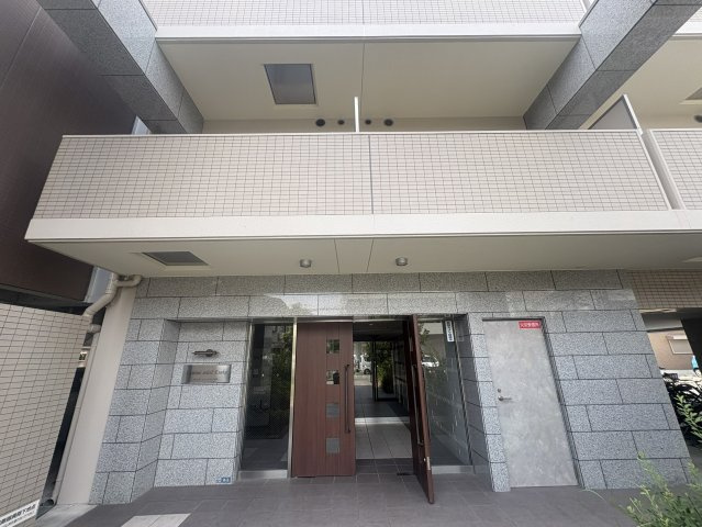 ルミネソレイユ江坂のエントランス
