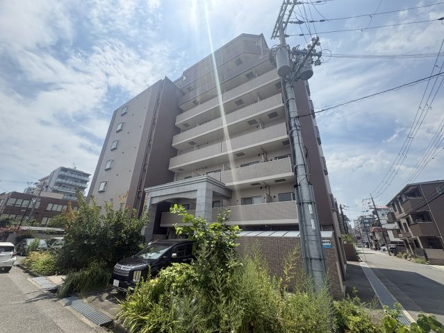 ルミネソレイユ江坂の外観