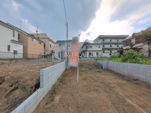 【前面道路含む現地写真】 | 贅沢な暮らしにぴったり設備が魅力♪家事導線の良い水回りで毎日綺麗家事もラクラク♪早朝、夜間問わず現地見学＆周辺環境ご案内致します♪