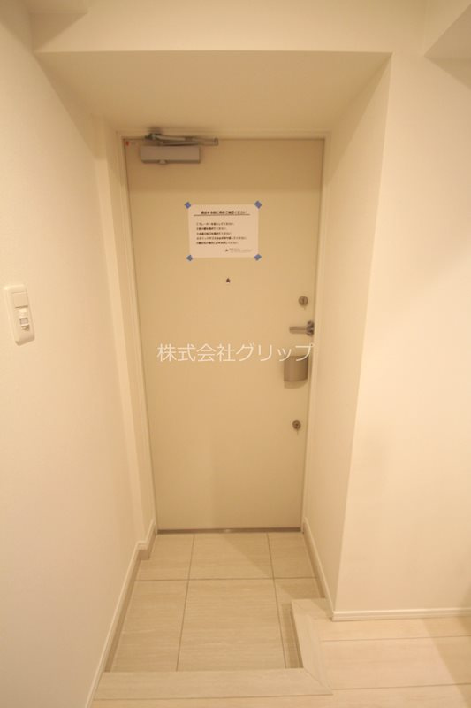 ベルシード横濱WESTの玄関