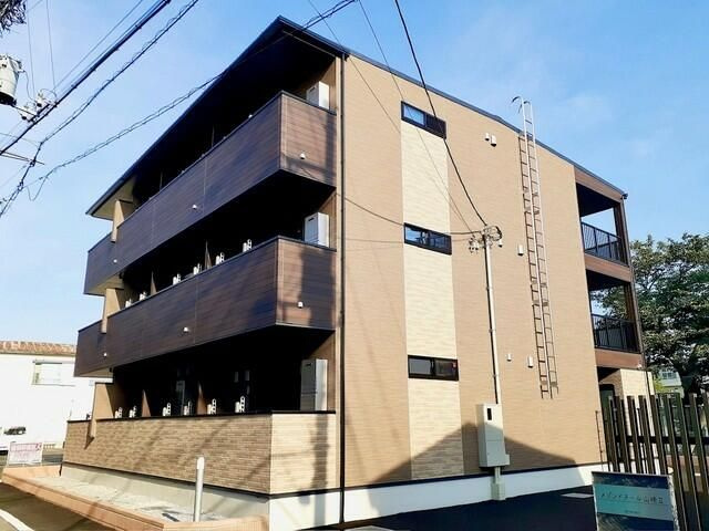 福生市大字福生のアパートの外観