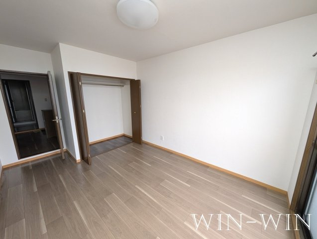 WEST COURT N棟の寝室