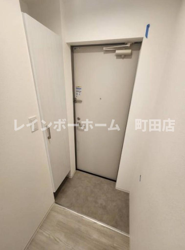ジーメゾン海老名門沢橋ルリエ※初期費用分割あと払いサービス利用可能物件の玄関