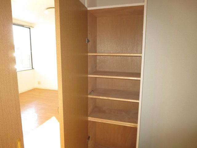 フェリースお花茶屋の内装