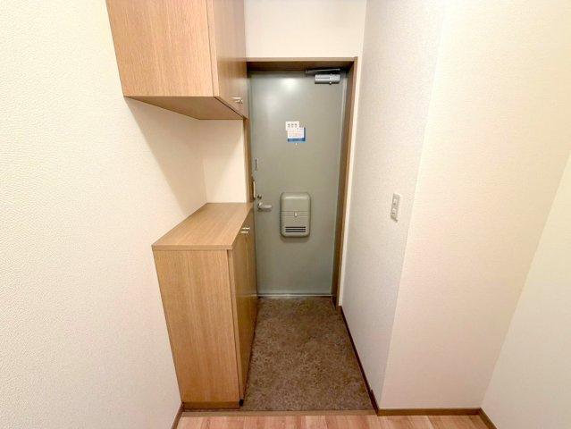 グランデックス上荻の玄関