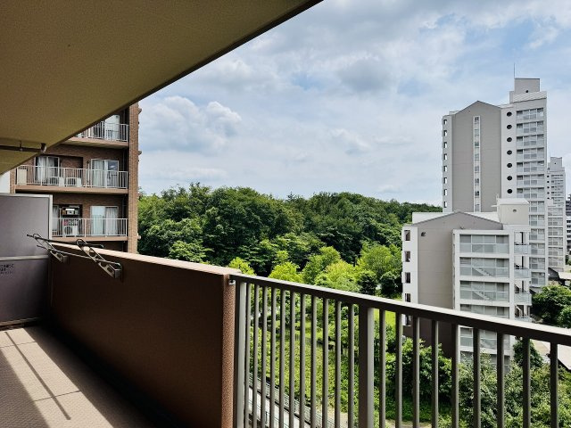 パークフィーネ南大沢４番館の展望|～眺望・陽当たり共に良好です～