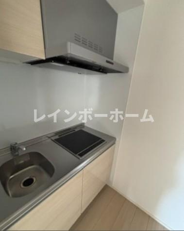 千葉市中央区蘇我１丁目のアパートのキッチン