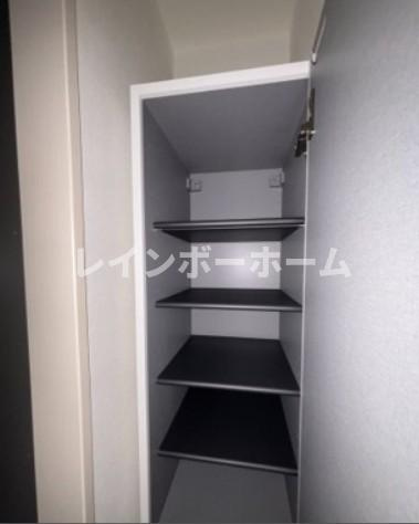 千葉市中央区蘇我１丁目のアパートの収納