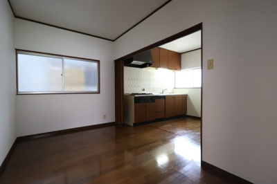 【居間・リビング】 | 向野町戸建賃貸