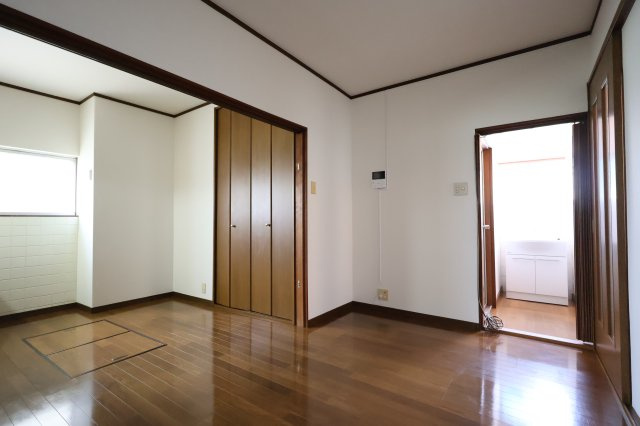 【居間・リビング】 | 向野町戸建賃貸