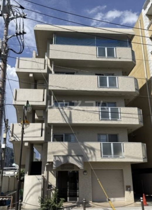 藤マンションのエントランス