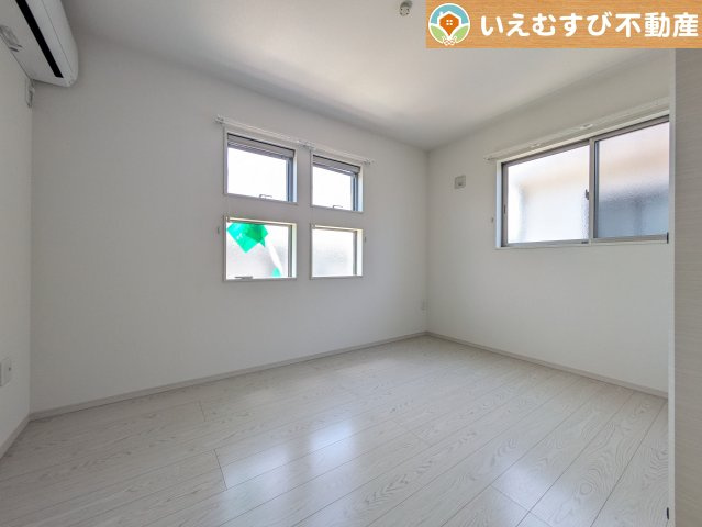 鴻巣市北新宿3期4号棟の洋室
