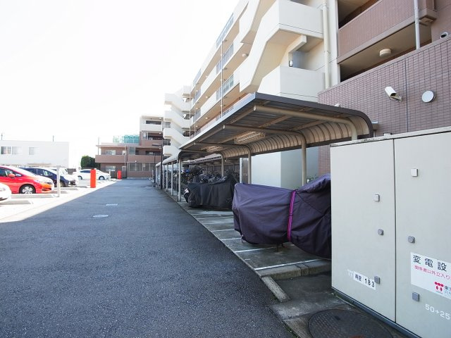 サンクレイドル並榎の駐輪場|敷地内の駐輪場です。