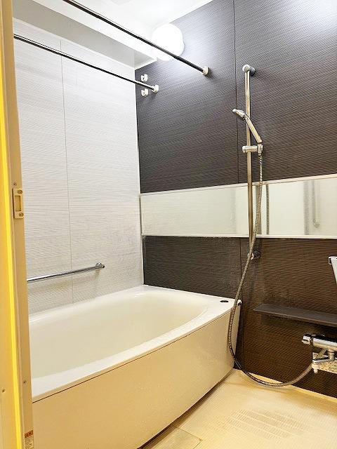 クレッセント萩中 の浴室