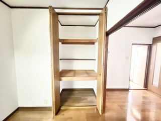 向野町⼾建賃貸の収納