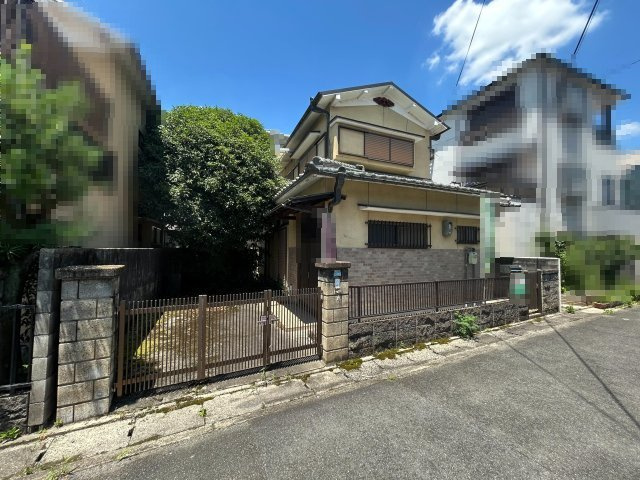 長岡京市開田4丁目の前面道路含む現地写真|弊社グループ会社にて建築プランのご提案も可能です。
お気軽にご相談下さい(^^)/