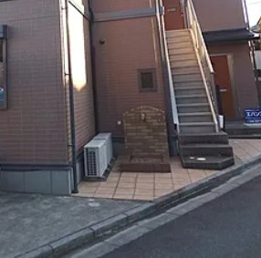 フラッツ　みはしのエントランス