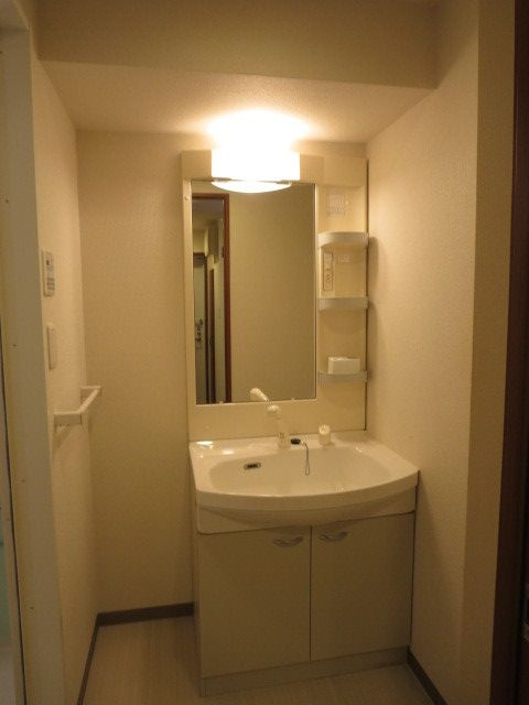 razveil入谷の洗面所