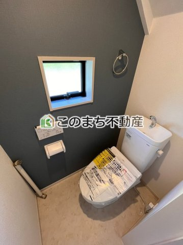GRAFARE宇都宮市東峰のトイレ|同社施工物件の写真です。※建具やフローリング、その他仕様が違う場合がございます。