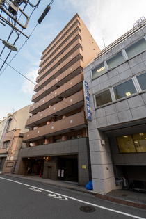 メゾン・ド・ヴィレ日本橋茅場町の外観|メゾン・ド・ヴィレ日本橋茅場町：スーパーやコンビニ近く買物便利！