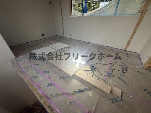 パインヴィレッジの居間・リビング
