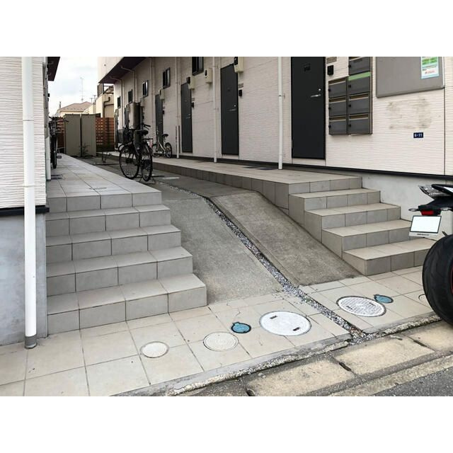 クノッソス末広のエントランス