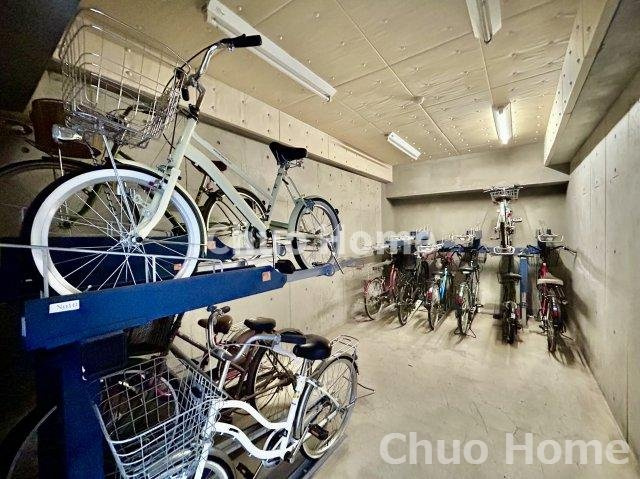 シーガルハイツ入谷壱番館の駐輪場|【自転車置き場】最新の空き状況や費用などの詳細は担当スタッフまでお問い合わせください。